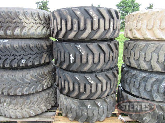 (4) 15-22.5 bar lug tires_6.JPG